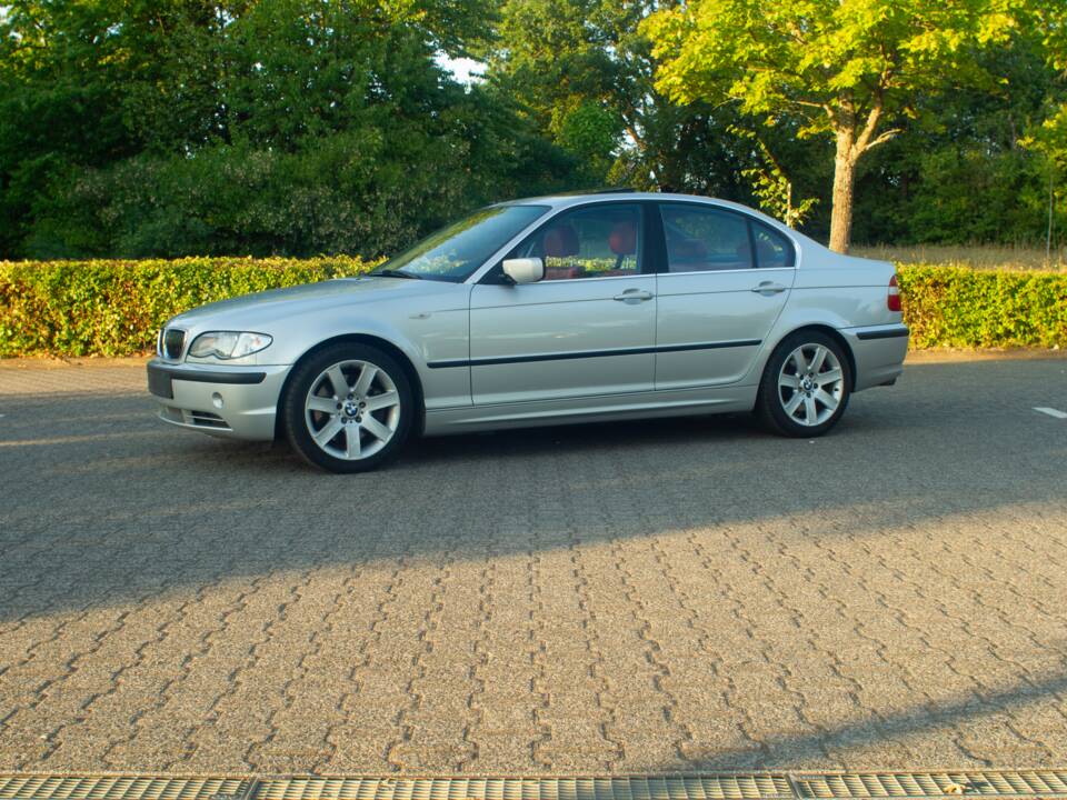 Afbeelding 23/58 van BMW 330i (2002)