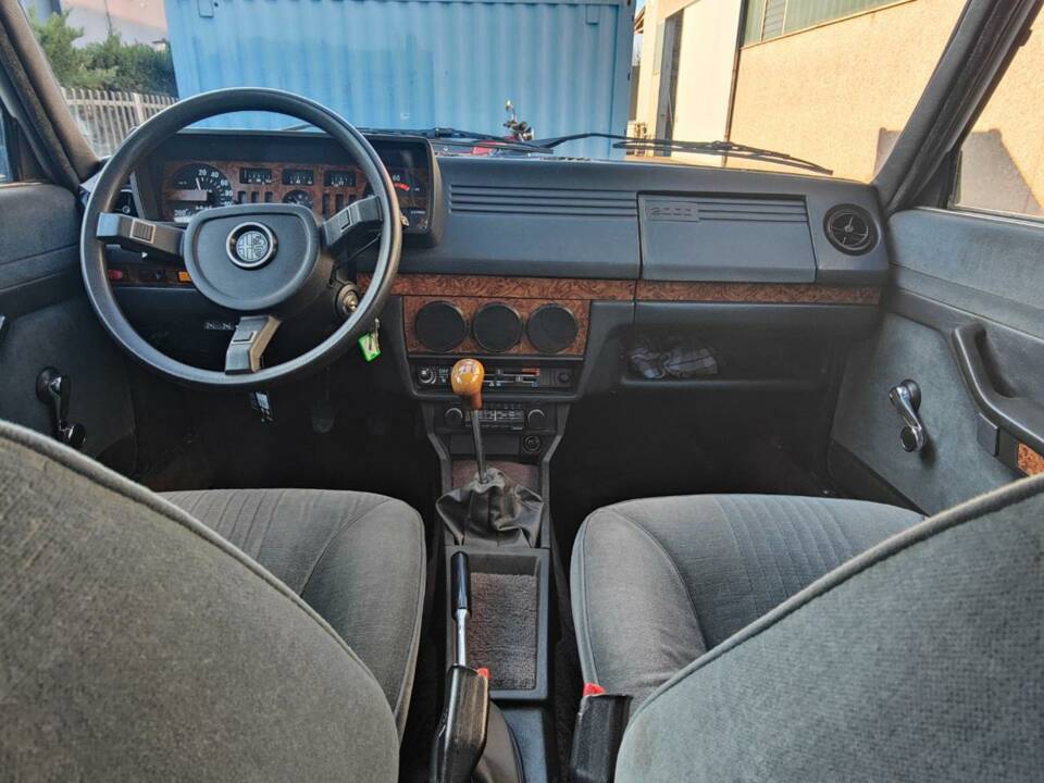 Bild 11/26 von Alfa Romeo Alfetta 2.0 L (1980)