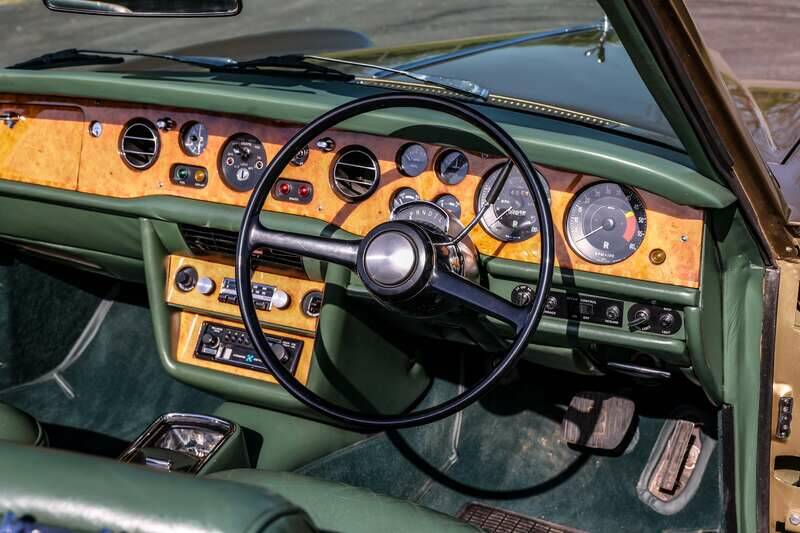 Image 2/50 de Rolls-Royce Corniche I (1974)