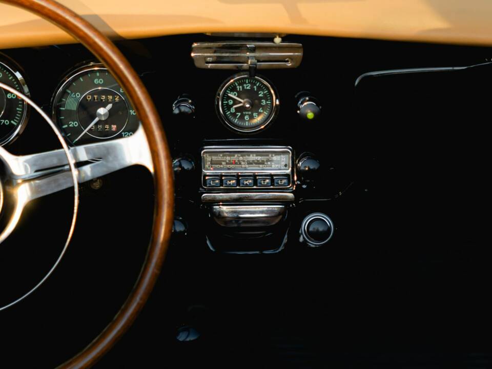 Immagine 44/54 di Porsche 356 C 1600 SC (1964)