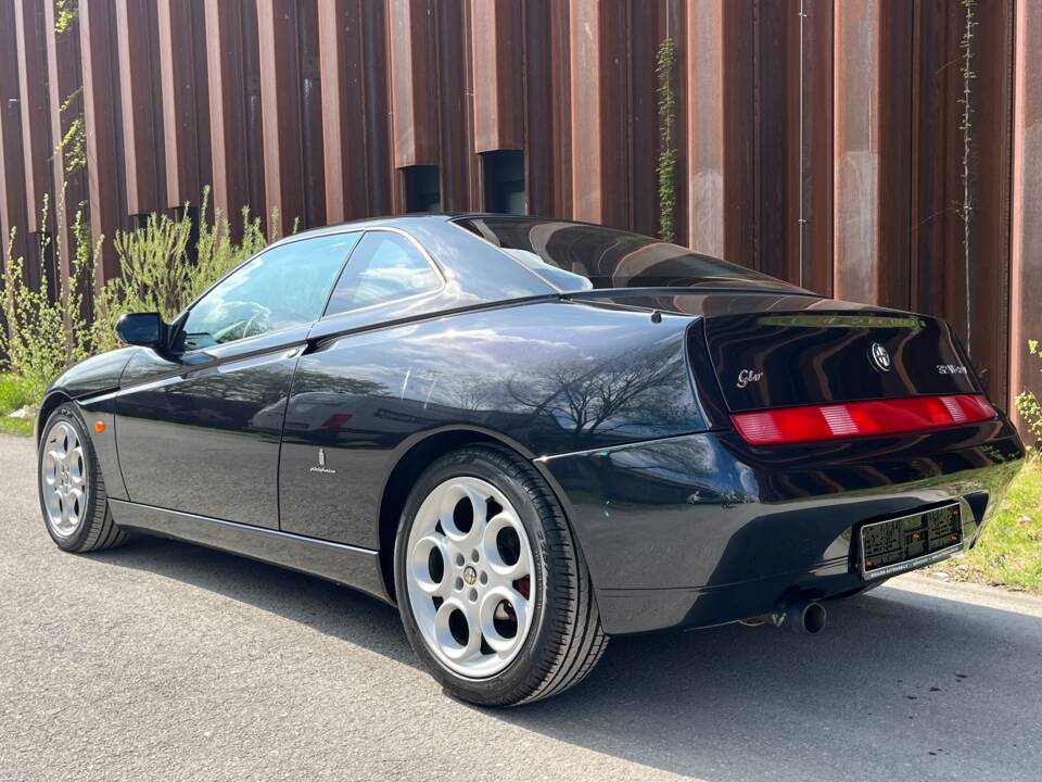 Image 58/64 of Alfa Romeo GTV 3.2 V6 24V (2003)