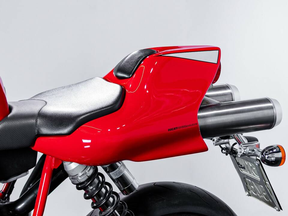 Bild 16/46 von Ducati DUMMY (2002)