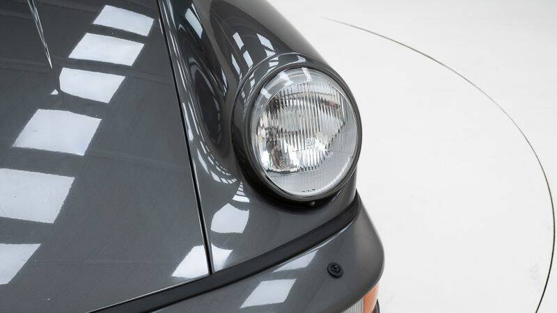 Immagine 11/15 di Porsche 911 Carrera 2 (1991)