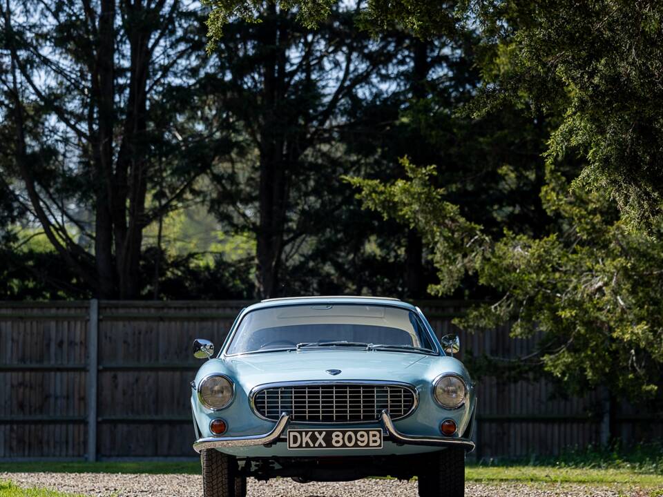 Image 14/50 of Volvo 1800 S (1964)