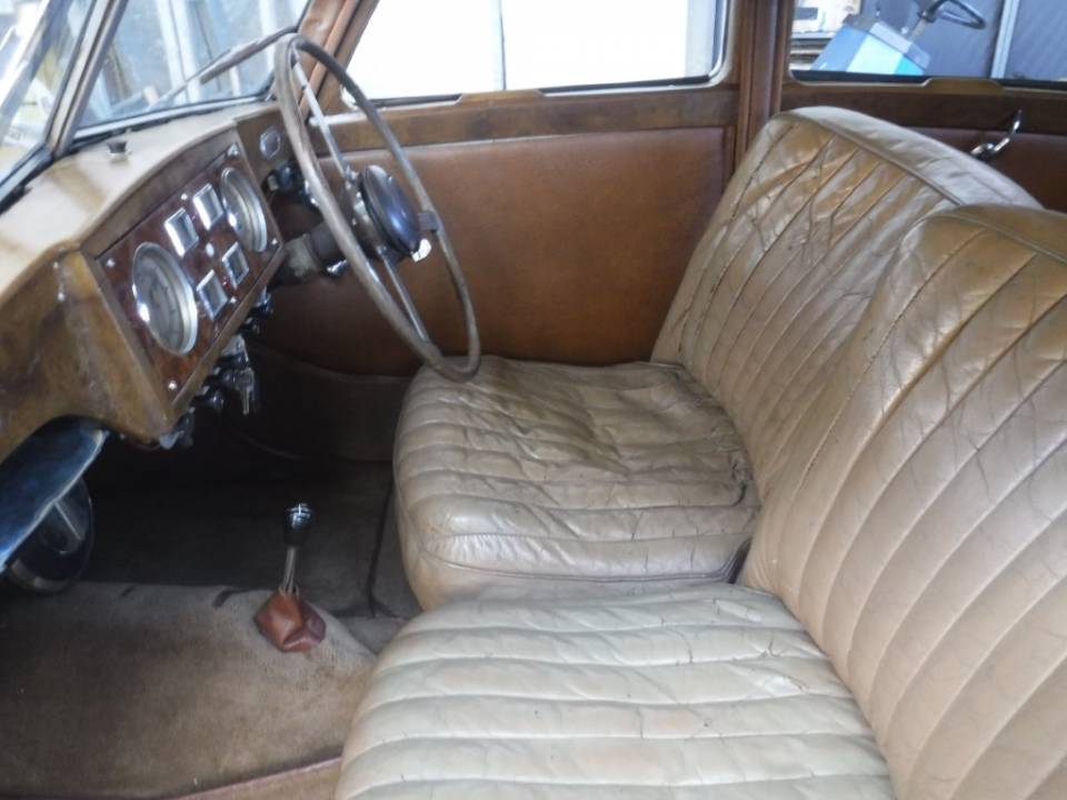 Image 14/47 of Riley 1.5 Litre RME (1954)