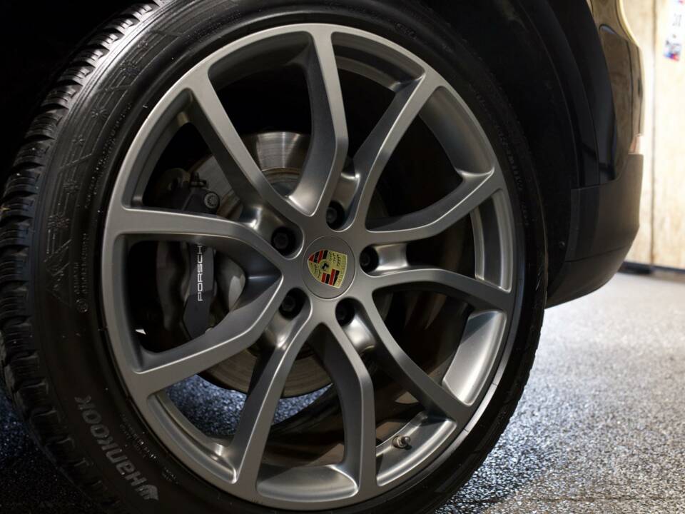Bild 11/17 von Porsche Cayenne E-Hybrid (2018)
