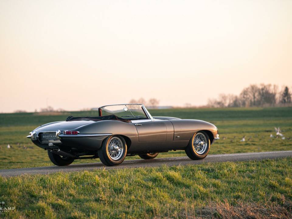 Image 46/50 de Jaguar E-Type 3.8 Flat Floor (1961)