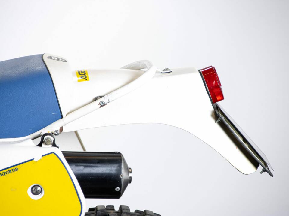 Image 16/50 of Husqvarna WR 250 (1985)