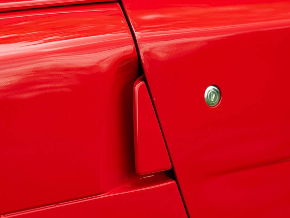 Immagine 34/50 di Alfa Romeo RZ (1993)