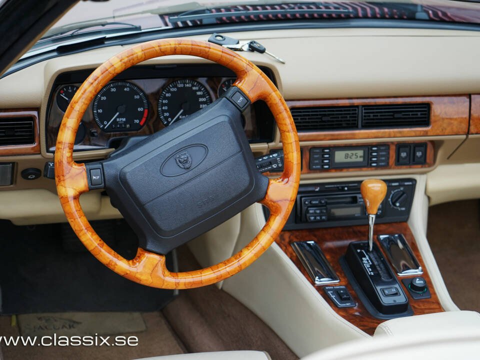 Bild 24/27 von Jaguar XJS 6.0 (1995)