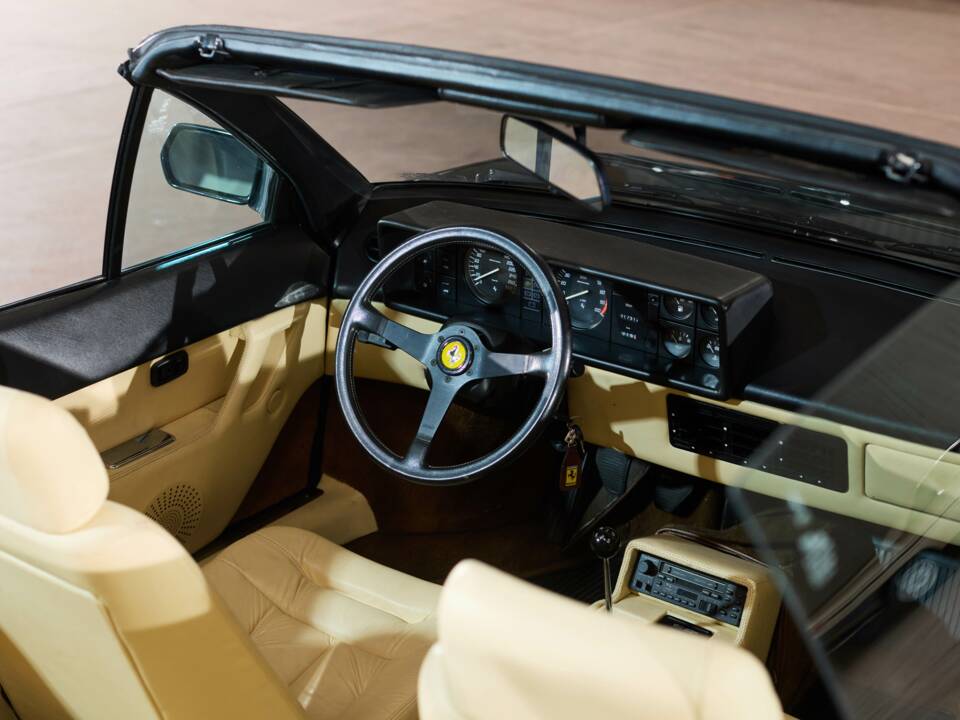 Bild 36/99 von Ferrari Mondial Quattrovalvole (1985)