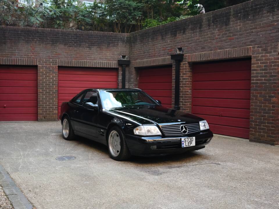 Image 18/100 of Mercedes-Benz SL 600 (1998)