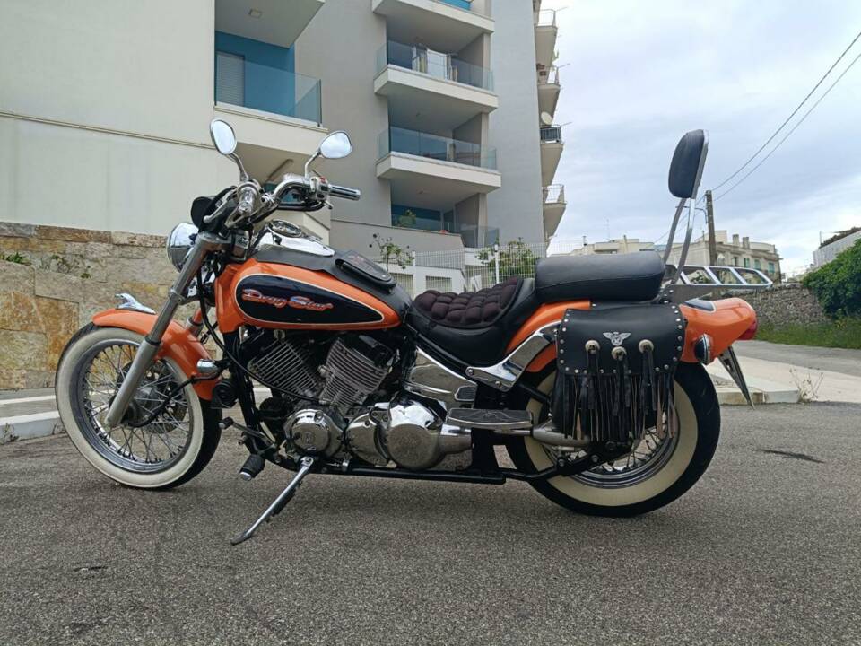 Image 11/50 of Yamaha XVS 650 Drag Star (1997)