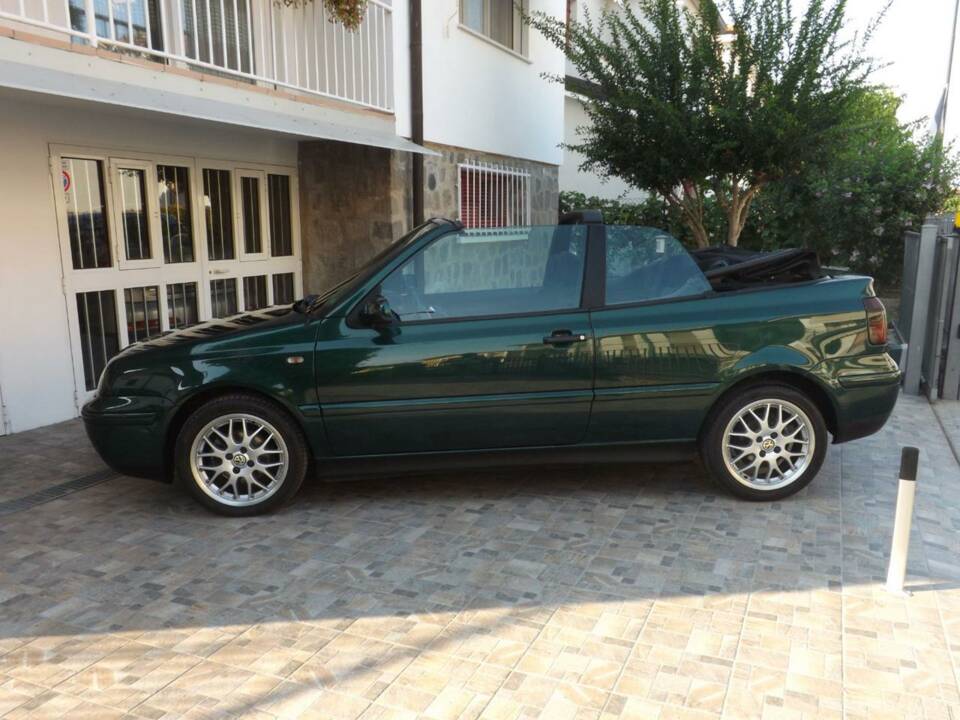 Image 10/50 of Volkswagen Golf III Cabrio 1.6 (1998)