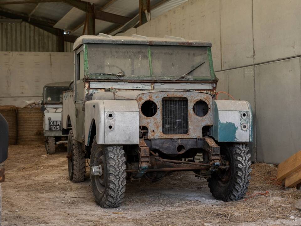 Image 7/8 of Land Rover 107 (1957)