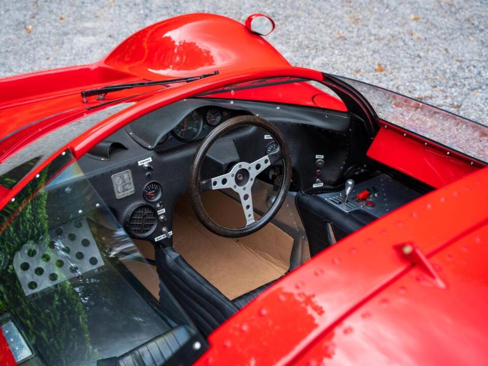 Immagine 19/21 di Ferrari 330 P4 Recreation (1978)