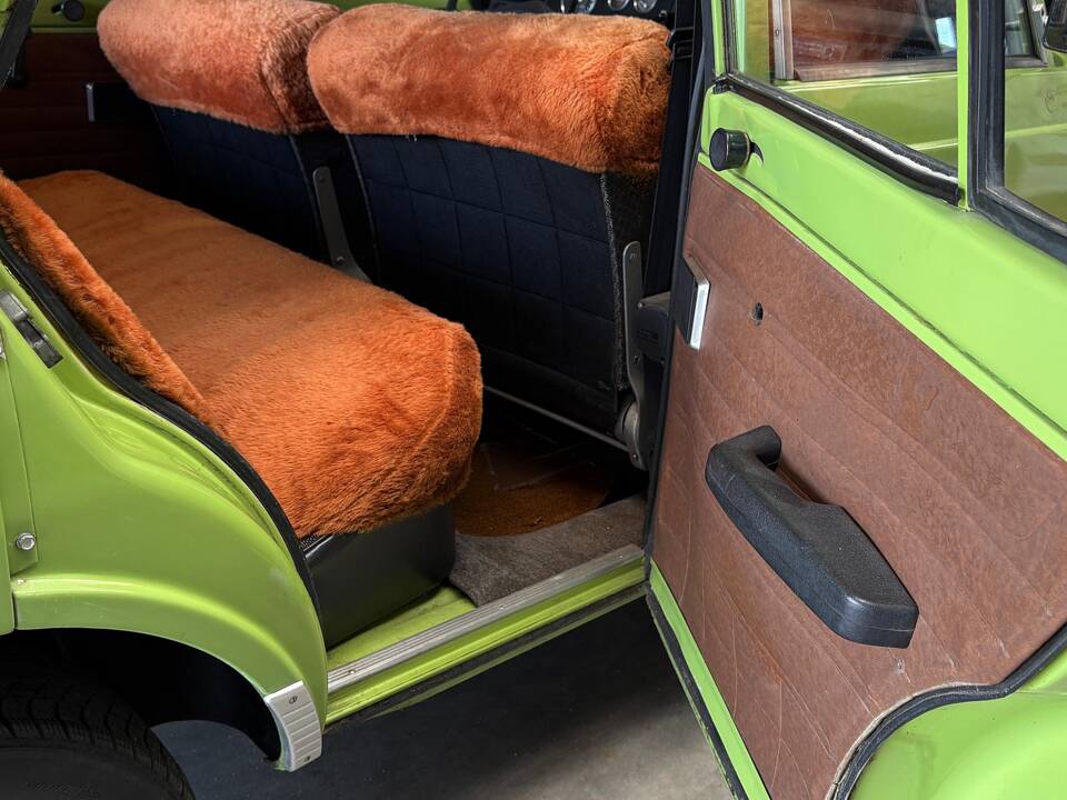 Image 14/26 of Wartburg 353 (1974)