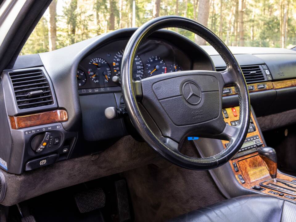 Image 53/59 of Mercedes-Benz 600 SEL (1992)