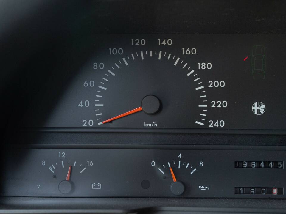 Image 46/50 de Alfa Romeo 164 2.0 (1991)