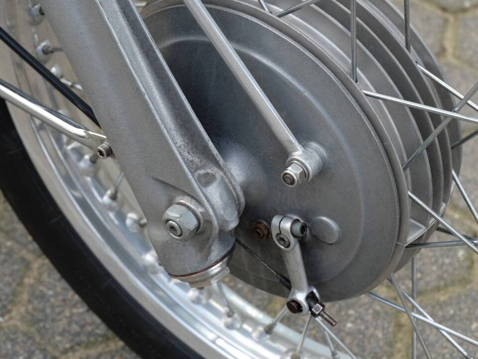 Immagine 18/40 di BMW R 75/5 (1972)