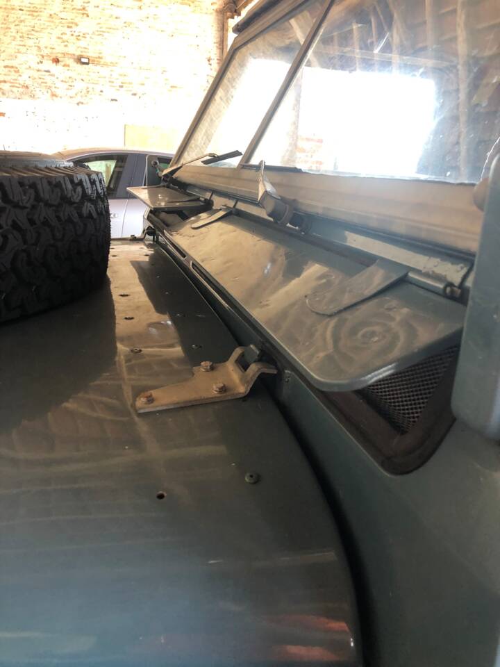 Image 10/12 de Land Rover 88 (1983)