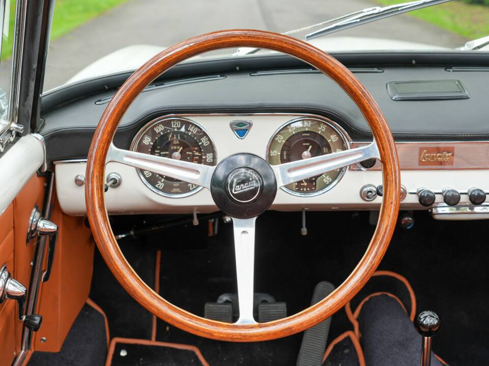 Image 8/41 of Lancia Flaminia GT 3C 2.5 Convertible (1963)