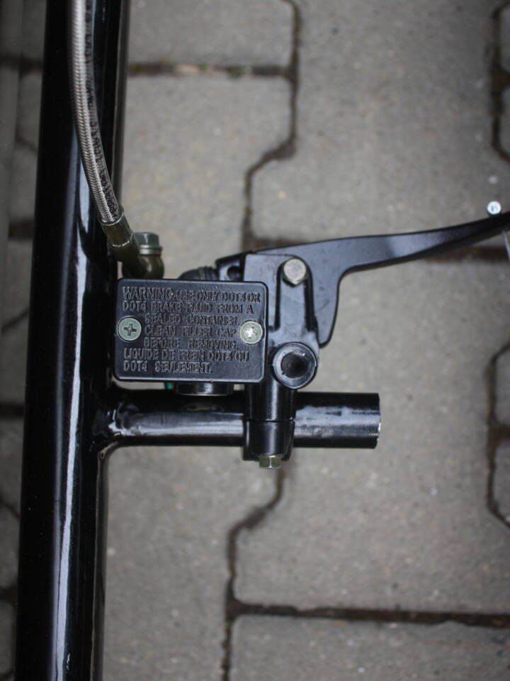 Image 19/33 of Harley-Davidson DUMMY (2004)