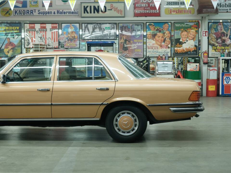 Image 6/50 de Mercedes-Benz 350 SE (1973)
