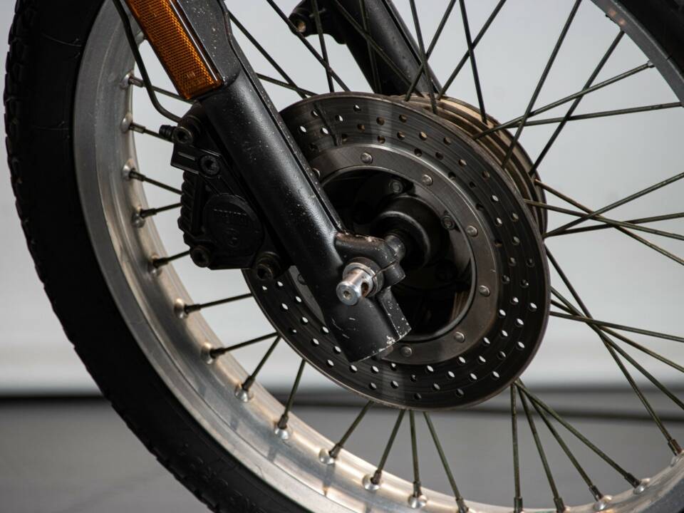 Image 32/50 of BMW R 80 GS (1986)