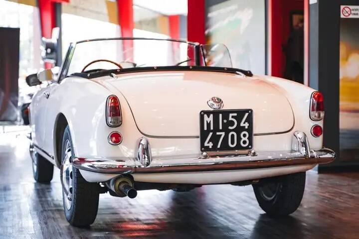 Bild 8/13 von Alfa Romeo Giulietta Spider (1961)