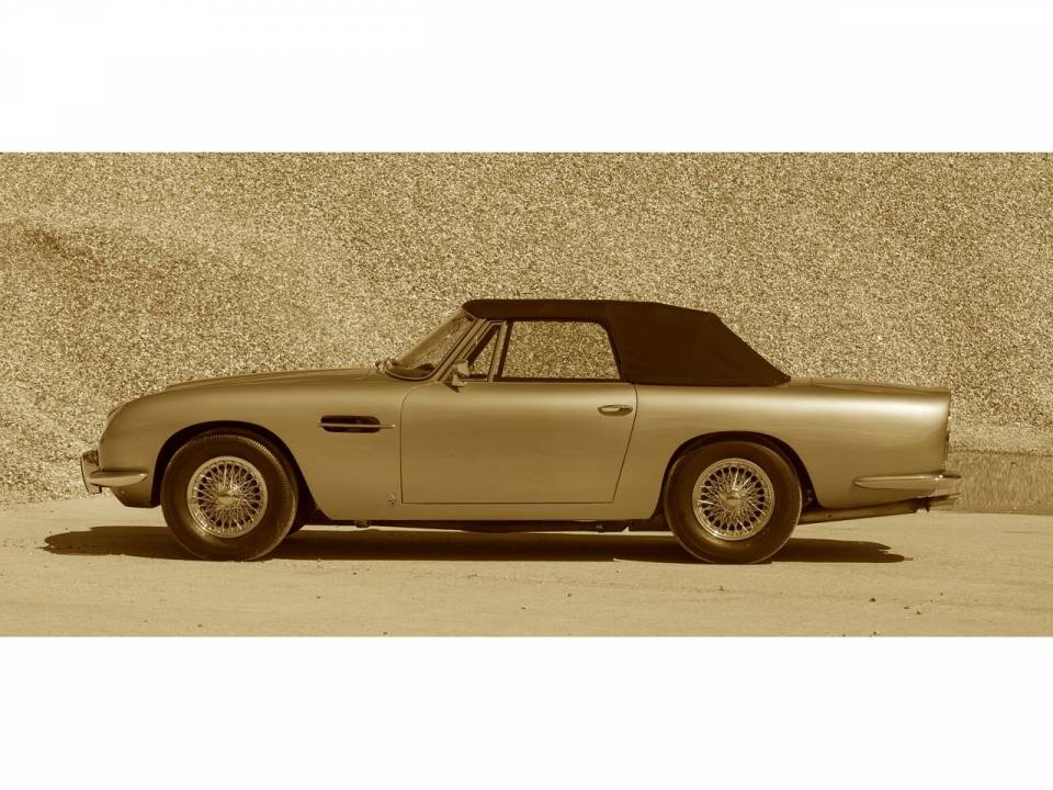 Imagen 8/10 de Aston Martin DB 6 Volante (1967)
