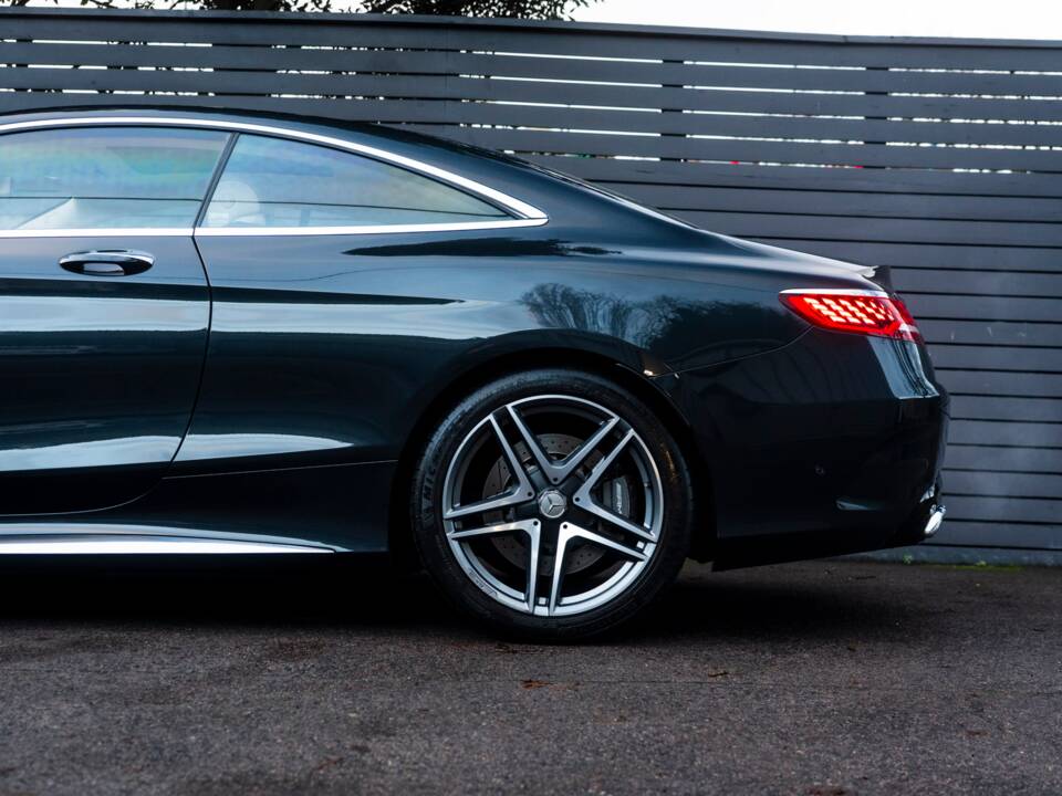 Image 13/48 of Mercedes-Benz S 63 AMG S 4MATIC (2018)