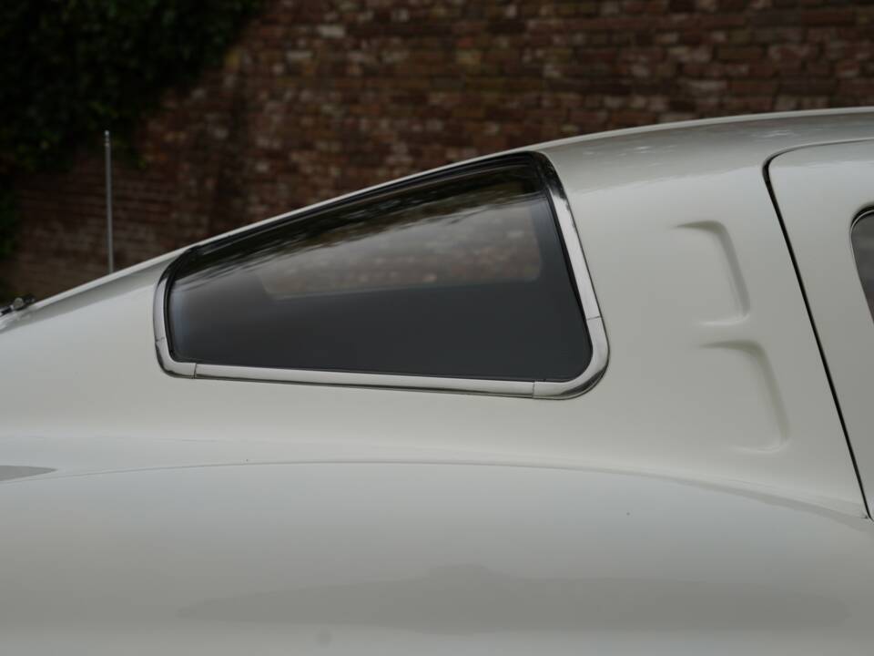 Bild 33/50 von Chevrolet Corvette Sting Ray (1963)
