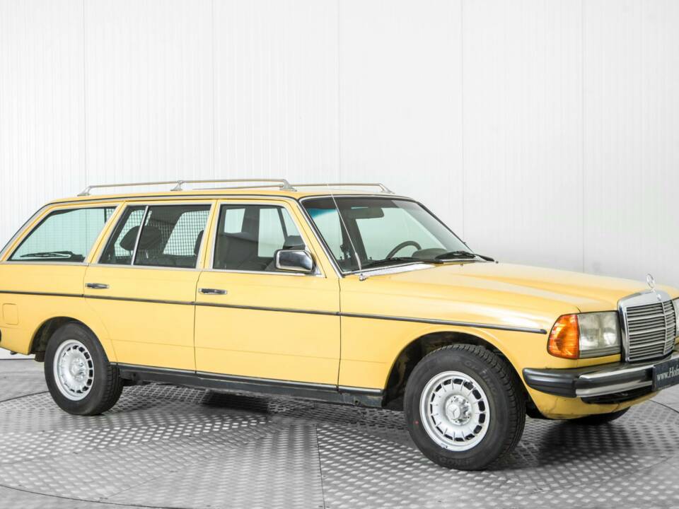 Bild 5/50 von Mercedes-Benz 300 TD Turbodiesel (1981)