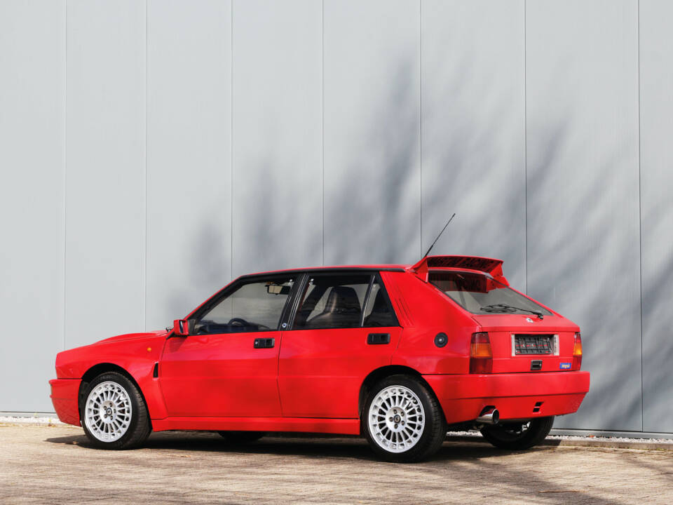 Afbeelding 33/58 van Lancia Delta HF Integrale Evoluzione I (1991)