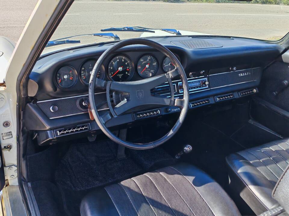 Immagine 29/41 di Porsche 911 2.2 S (1971)