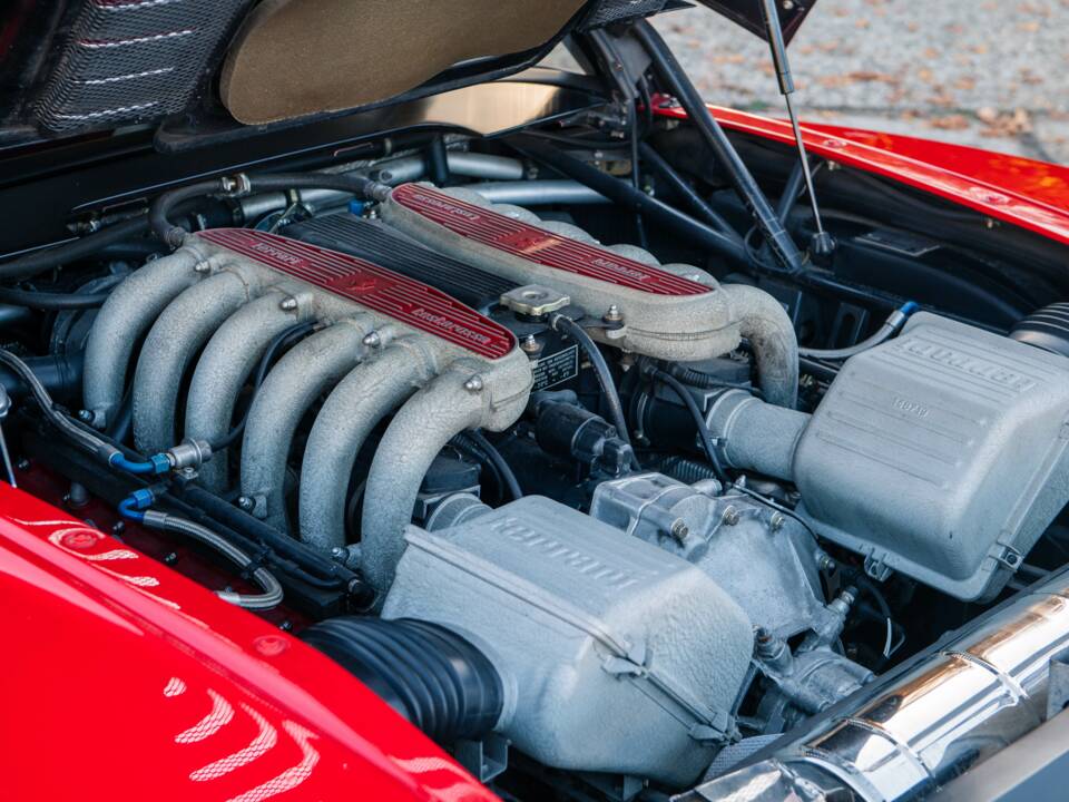 Bild 27/30 von Ferrari 512 TR (1992)