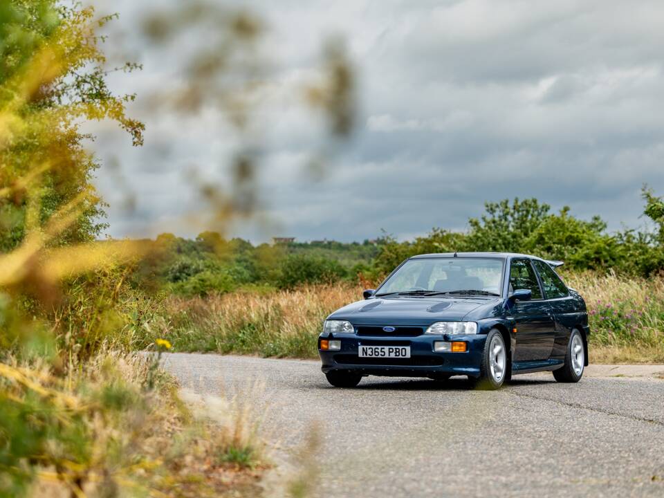 Image 24/43 de Ford Escort RS Cosworth (1996)