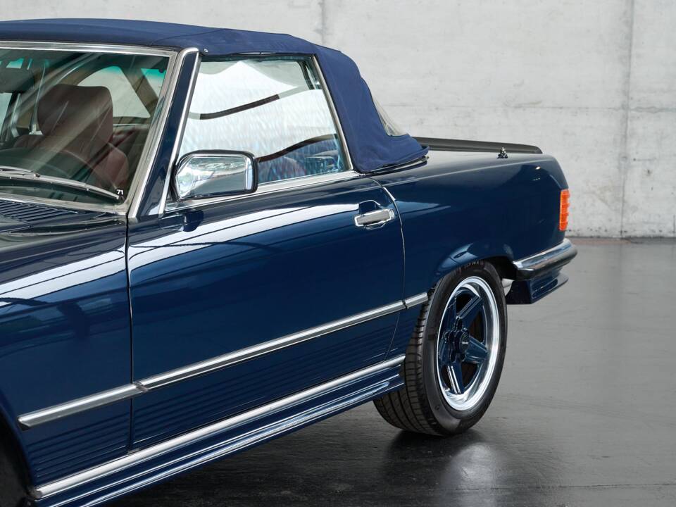 Image 16/50 de Mercedes-Benz 420 SL (1988)