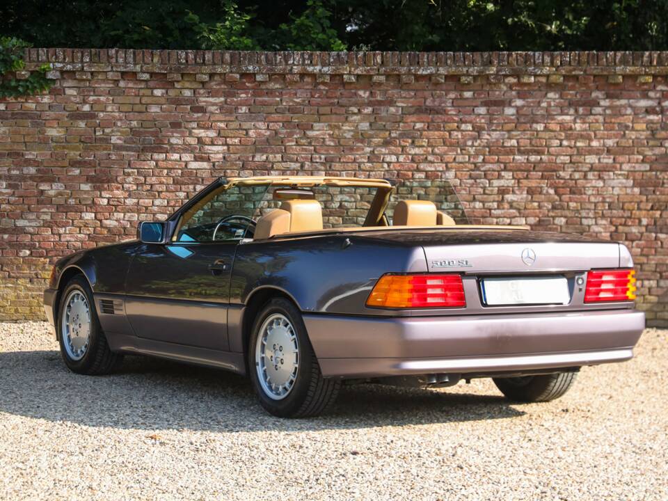 Image 2/50 of Mercedes-Benz 500 SL (1990)