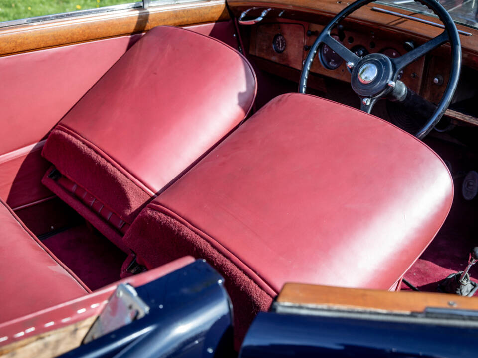 Afbeelding 25/45 van Bentley Mark VI Vanden Plas DHC (1947)