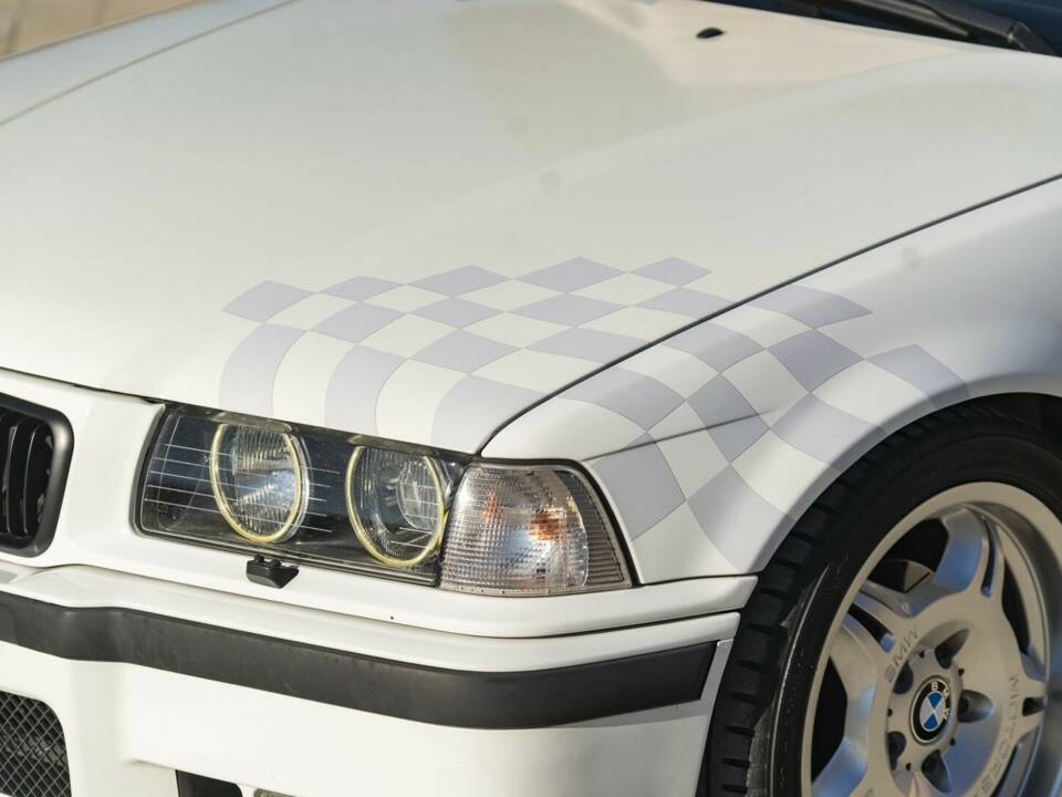 Bild 17/50 von BMW 318is "Class II" (1994)