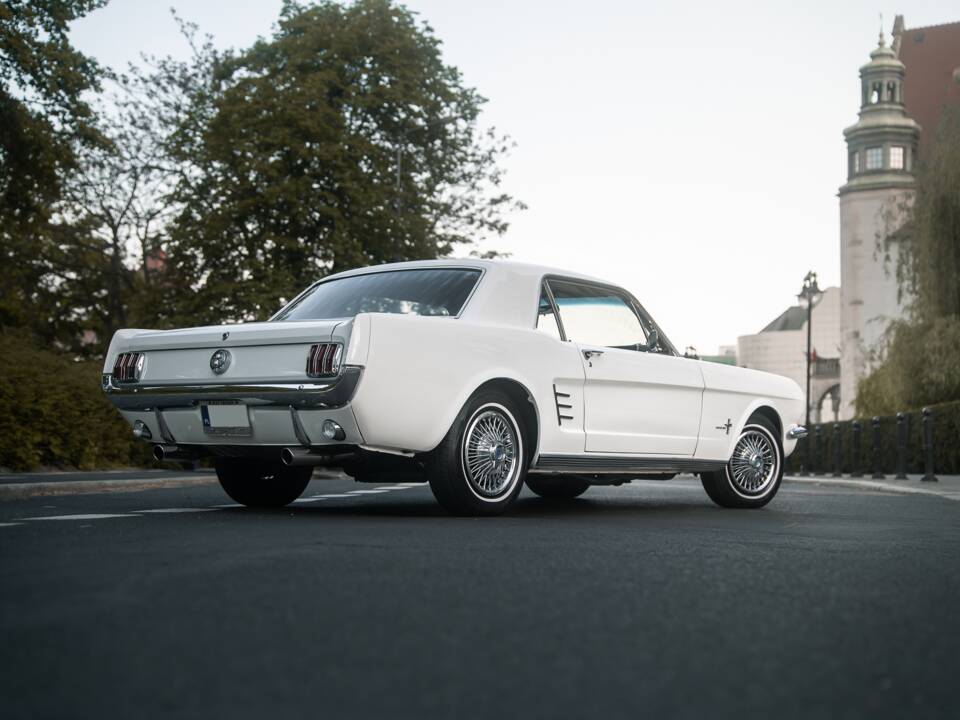 Image 4/53 of Ford Mustang 200 (1966)