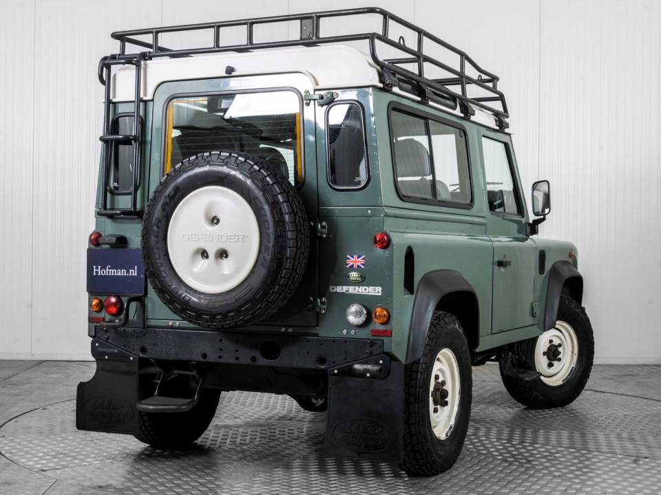 Image 40/50 of Land Rover Defender 90 TD4 (2008)