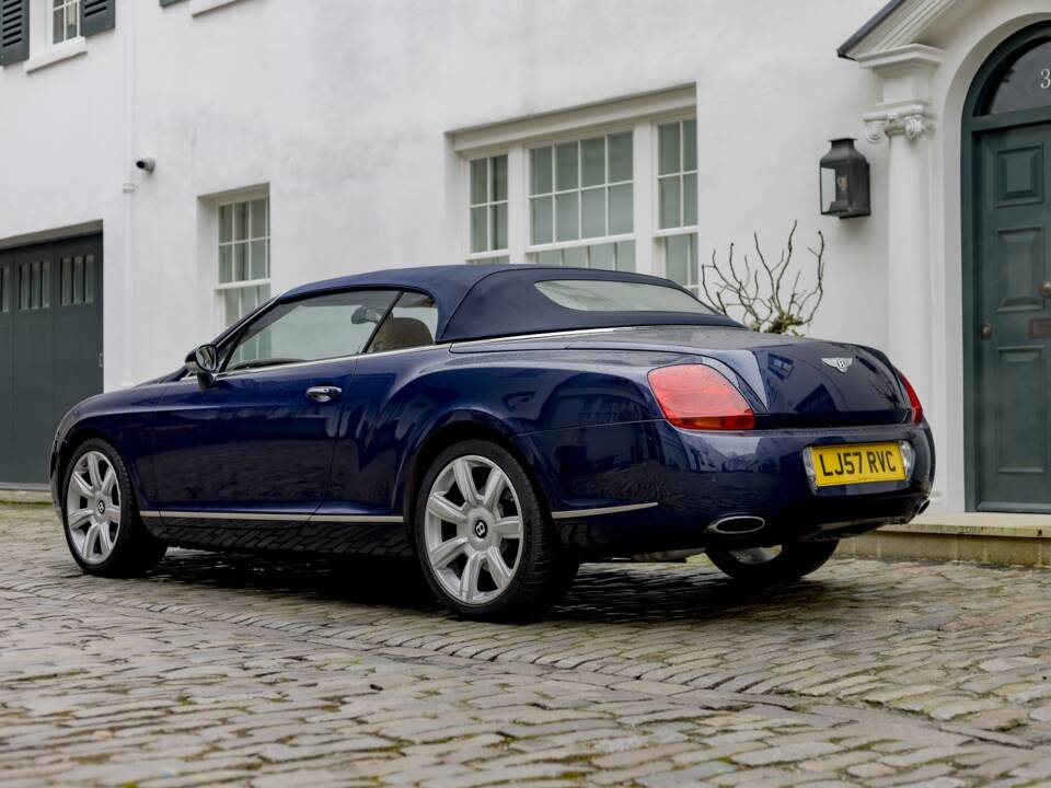 Imagen 12/33 de Bentley Continental GTC (2007)