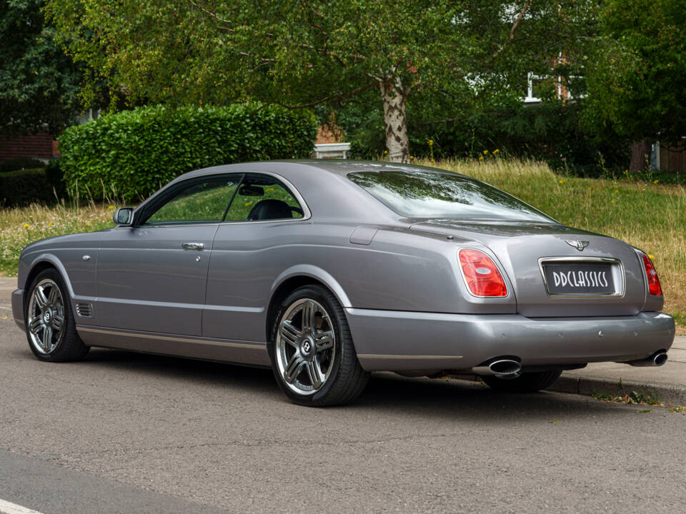 Image 4/27 of Bentley Brooklands (2008)