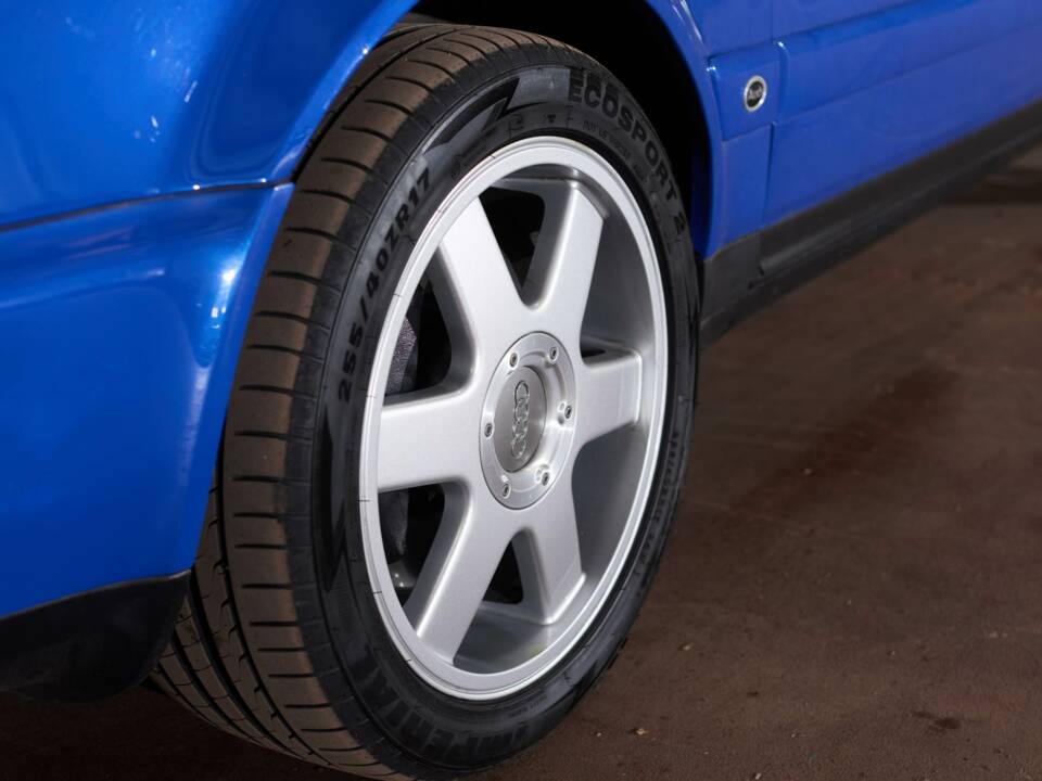Image 78/113 of Audi S6 Plus Avant (1996)