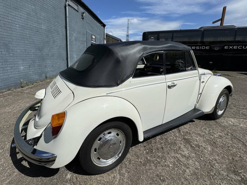 Image 6/8 of Volkswagen Beetle 1303 (1975)