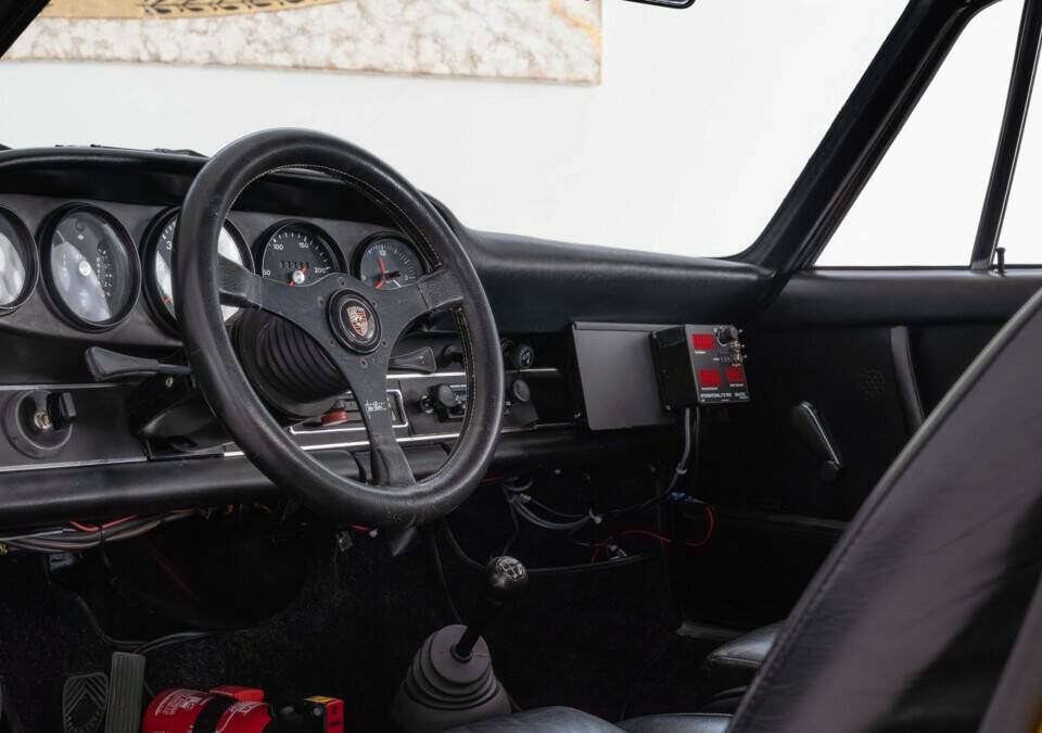 Image 20/33 of Porsche 911 Carrera RS 2.7 (Sport) (1973)