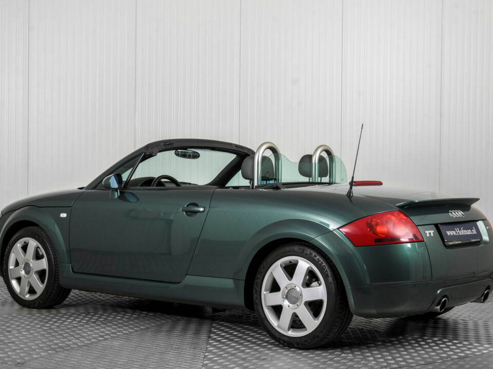 Bild 6/50 von Audi TT 1.8 T quattro (2000)